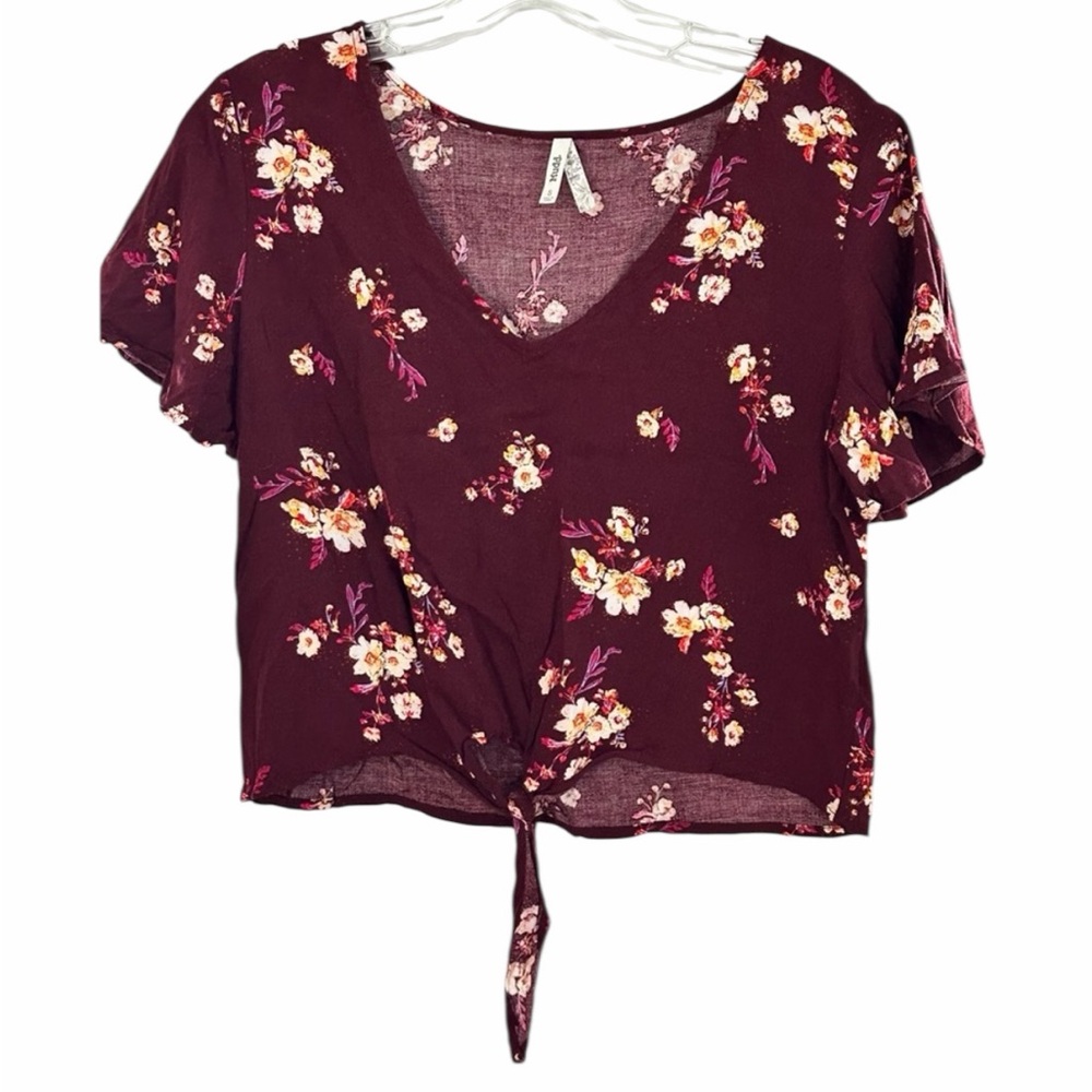 Mudd Women’s Top - Size Small - Pre-Loved - Color: Maroon